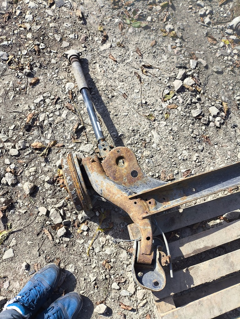 фото №10, Ford b-max балка oś підвіска задня задня гальмівні барабани ford b-max 12-17 1.0l ?