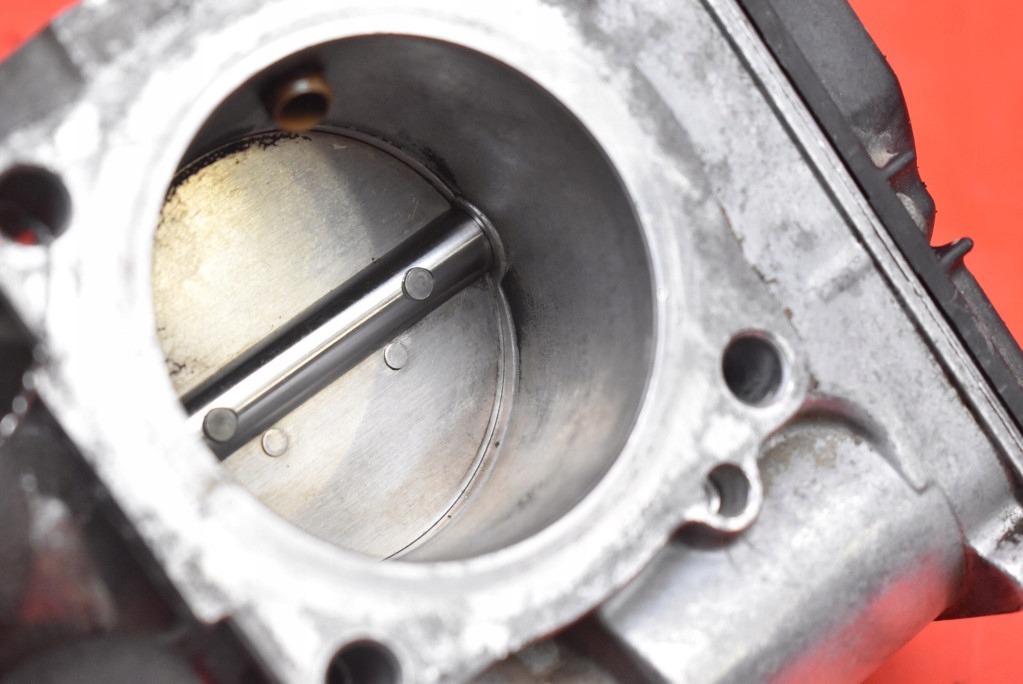 фото №8, Дросельна заслінка 06a133064m audi a3 8l 1.8 20v 125 km 96-00