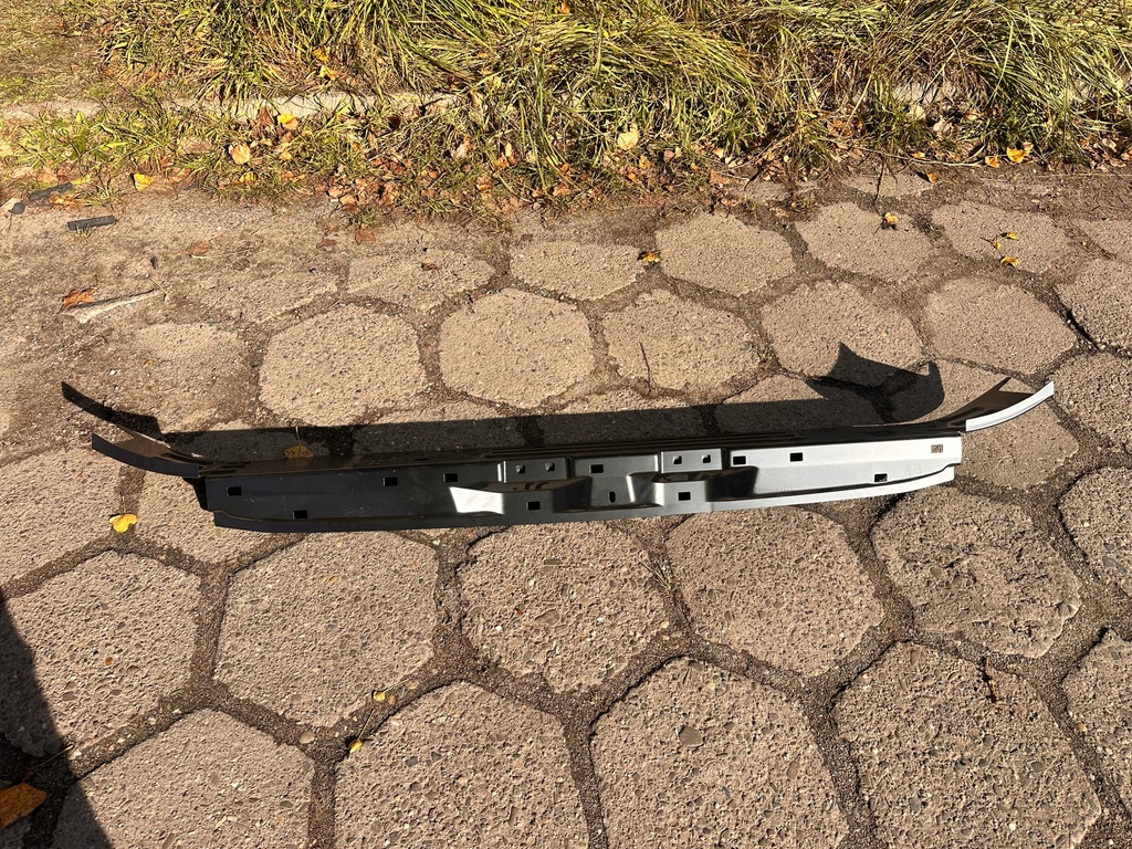 фото №1, Pas задняя обшивка балка mercedes sprinter 907 910 9103102000