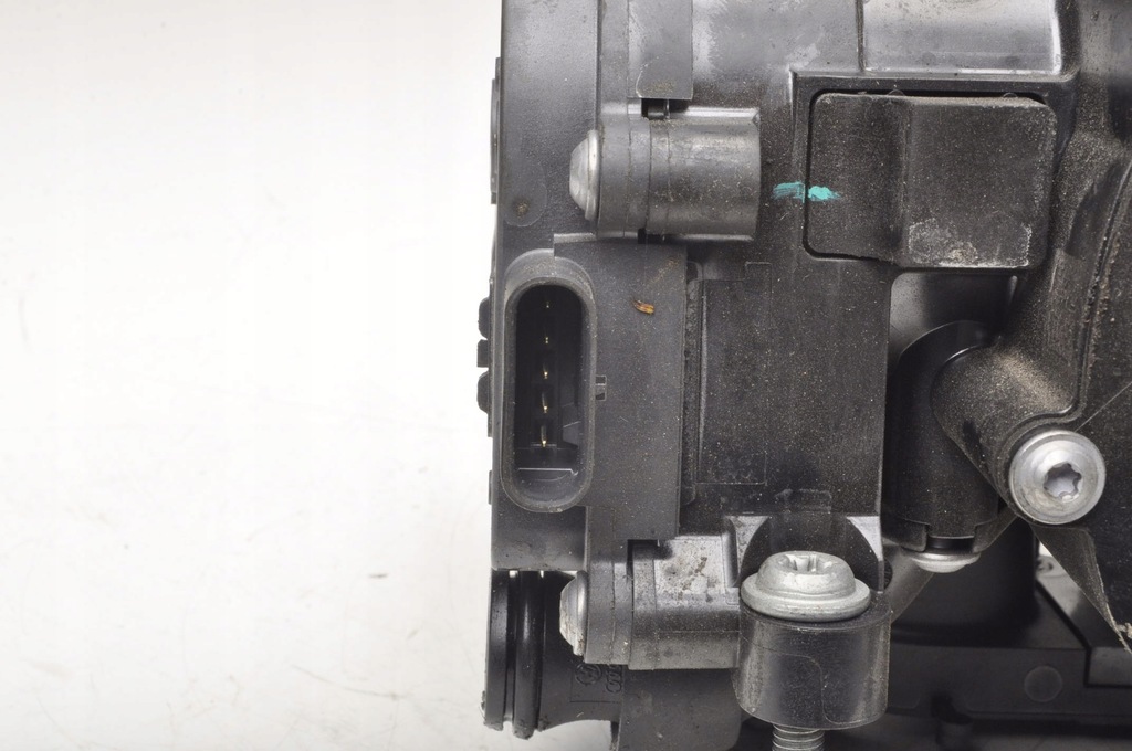 фото №6, Audi a4 b9 2.0 tfsi насос wody 06l121111m