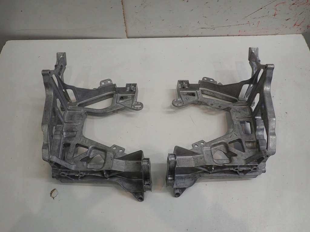 фото №5, Панель фары кронштейн лампы правый левый mercedes c-klasa w205 a2056225300