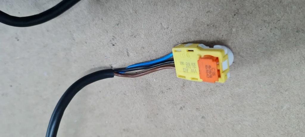 фото №6, A4 b9 8w штекер колодка подушка безопасности 3c8972563 a5 8w q5 80a q7 vw audi