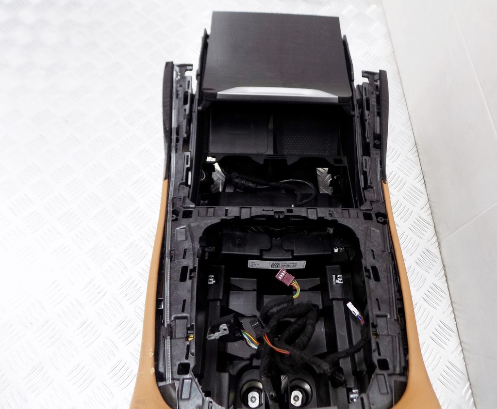 фото №5, Bmw g07 g06 g05 туннель подлокотник