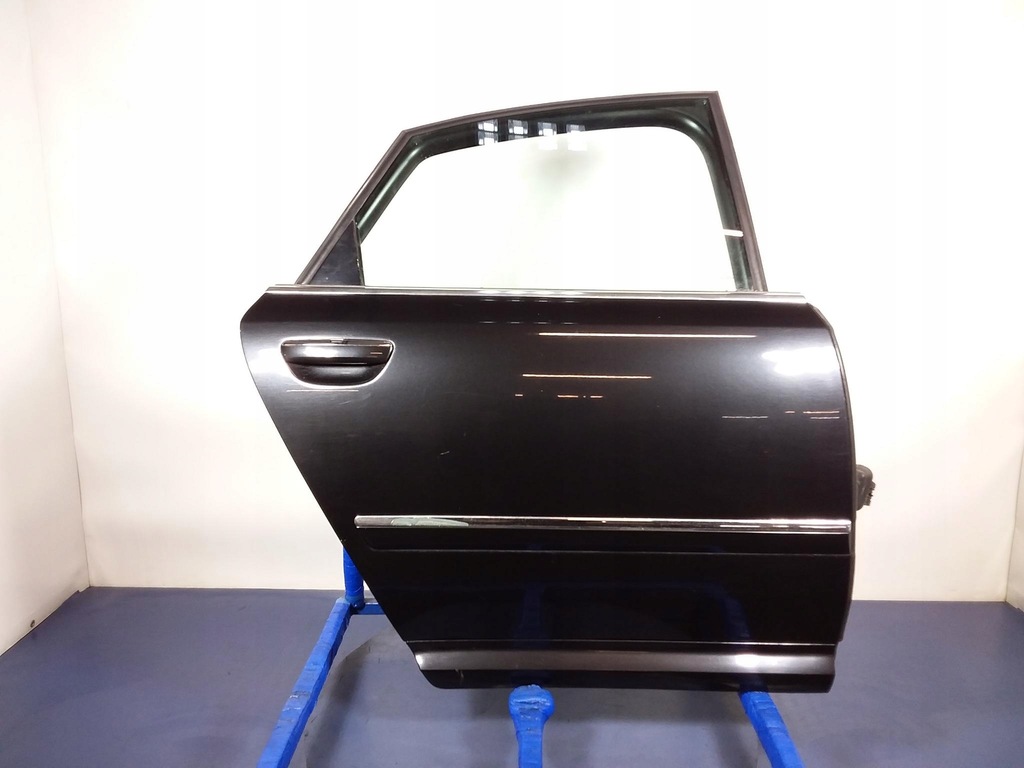 фото №1, Audi a8 d3 дверь задняя задние правое lz9w