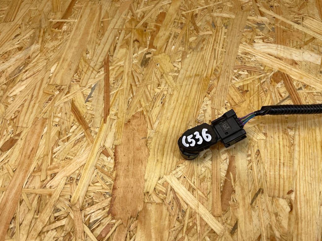 фото №8, Датчик парковки pdc штекер toyota hilux viii 06080-50290 2015-