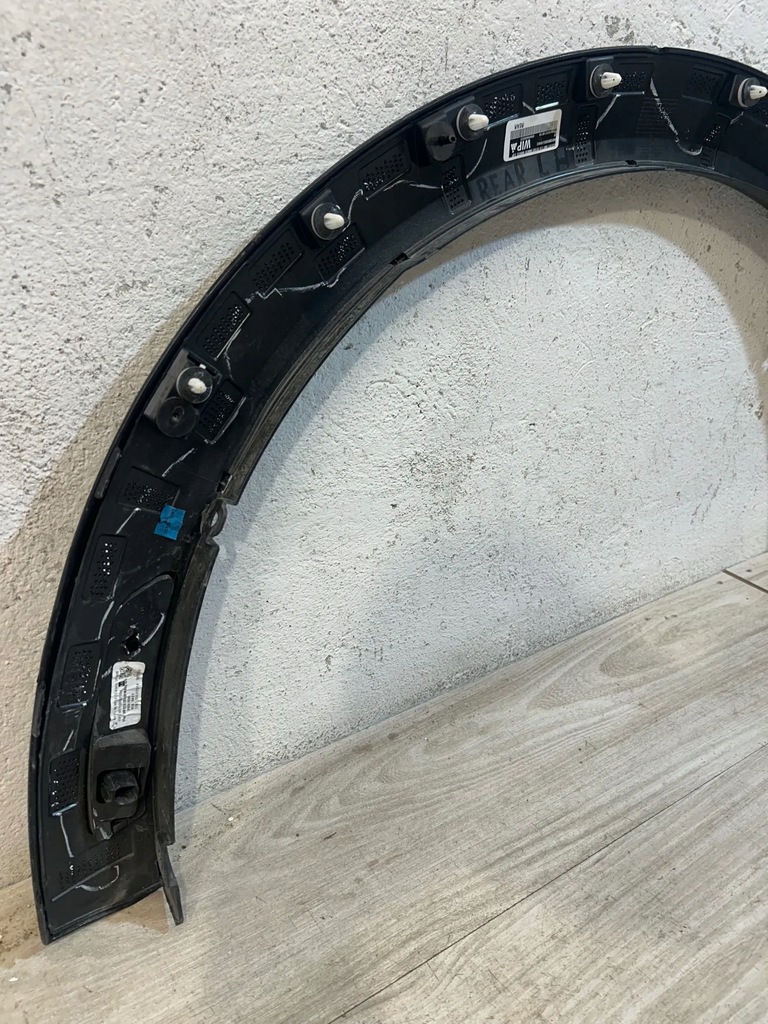 фото №9, Ford mustang mach-e ліва задня молдинг накладка na крила задній