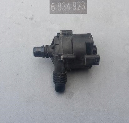 Купити Насос води bmw g12 6834923