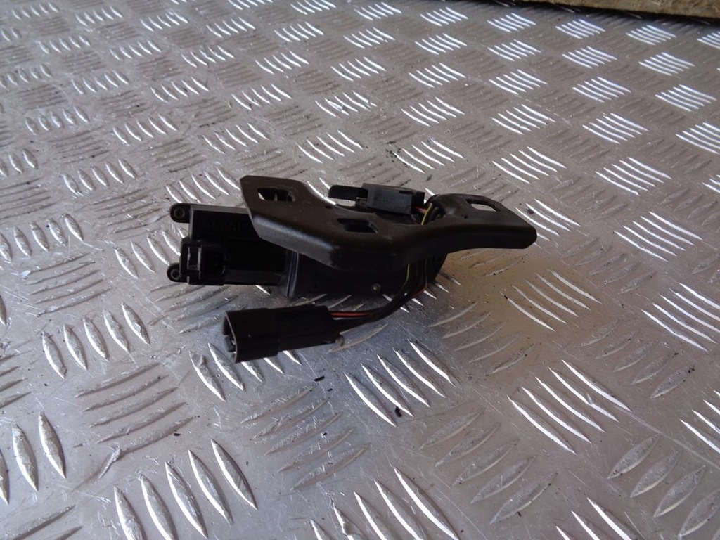 фото №5, Замок кришки задня багажника chevrolet camaro iv 92-