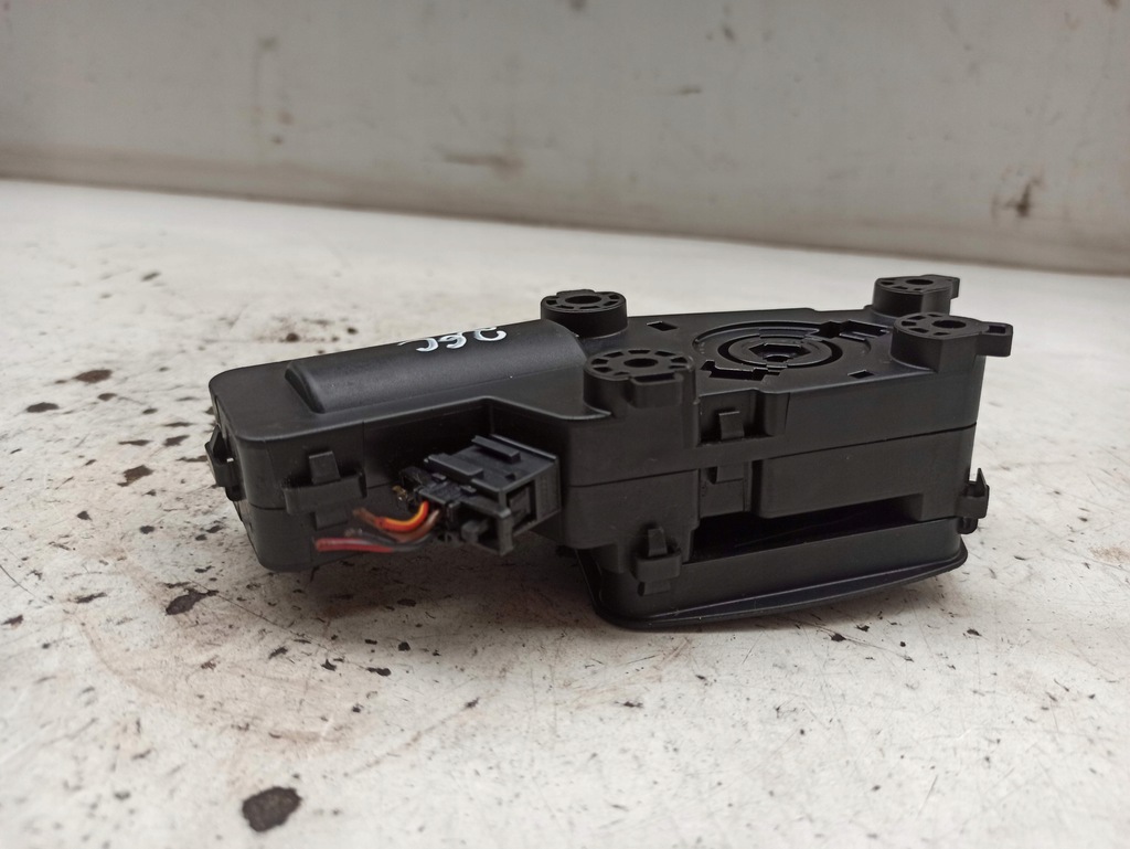 фото №6, Skoda superb ii замок кришки задня багажника 3t0827299b