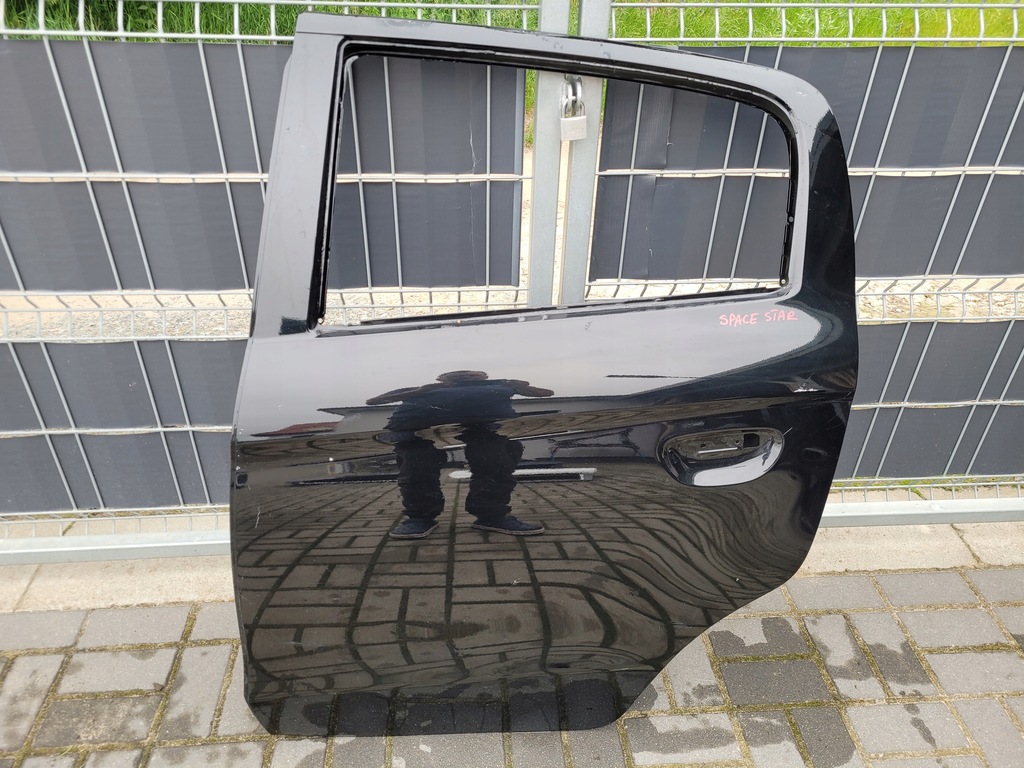 фото №1, Mitsubishi space star - двері лівий задня