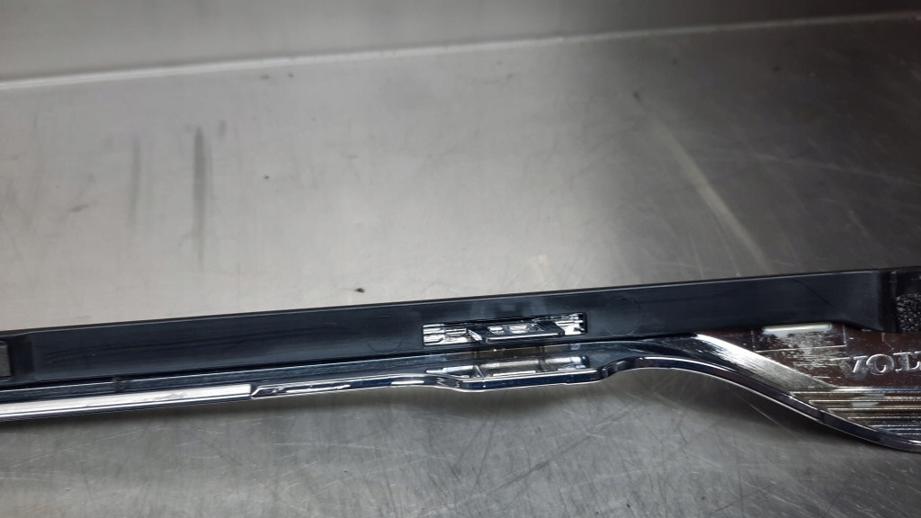 фото №10, Молдинг хром крышки задняя 31391845 volvo s80 ii 06-16r