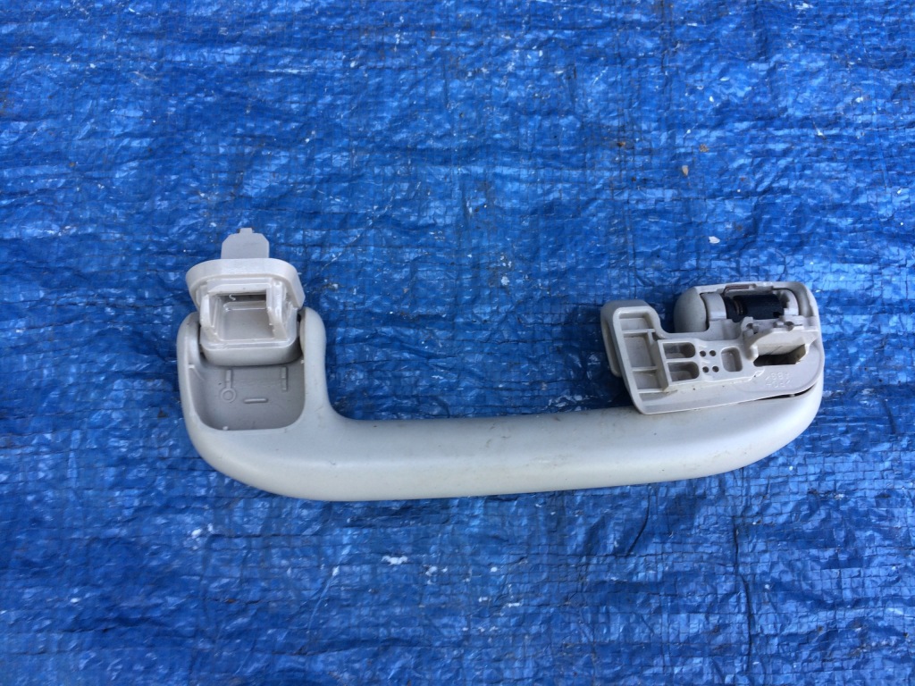 фото №2, Toyota camry viii xv70 ручка стельовий