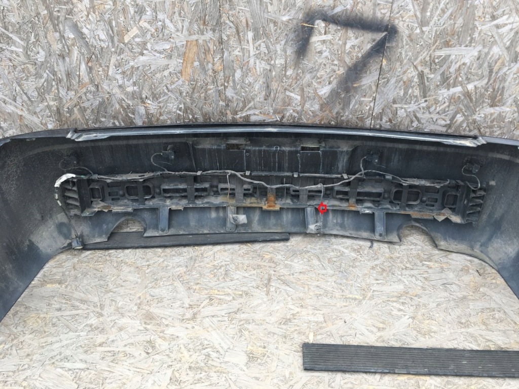 фото №11, Chrysler 300c 04-10 бампер задній pdc sedan usa