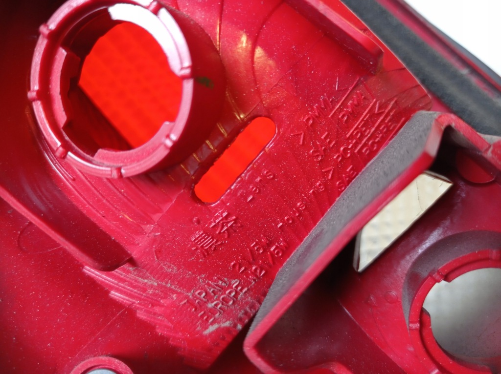 фото №14, Лампа правый задняя toyota rav4 ii хром