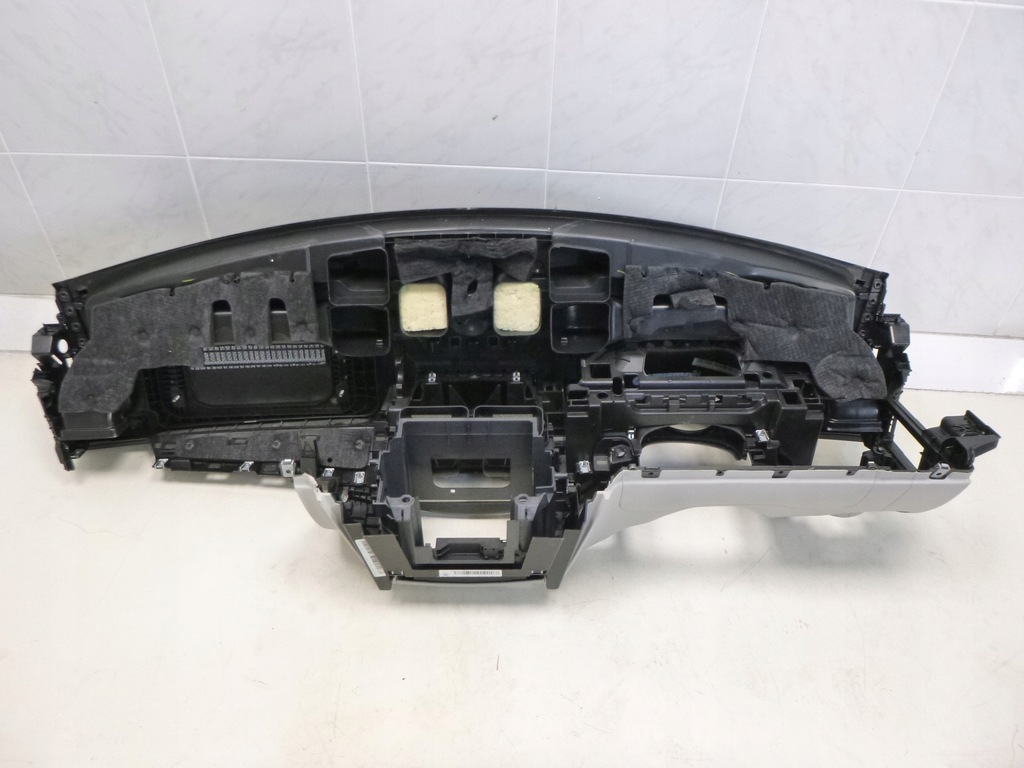 фото №9, Mercedes cls w218 панель приладів консоль панель приладів шкіра новий оригінал