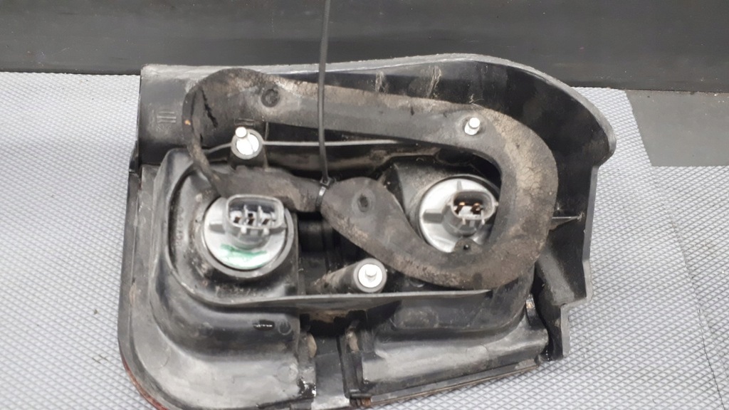 фото №10, 043-1536 лампа левый задняя mitsubishi space wagon ii