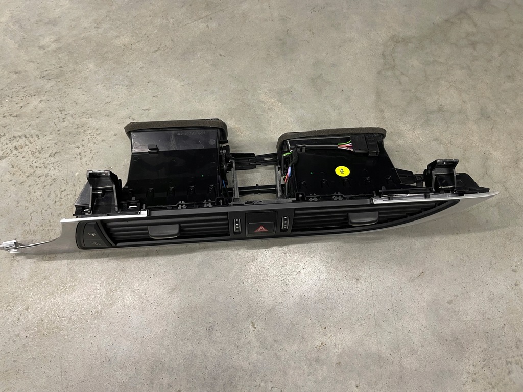 фото №5, Решётка обдув a6 c7 средняя 4g1820951