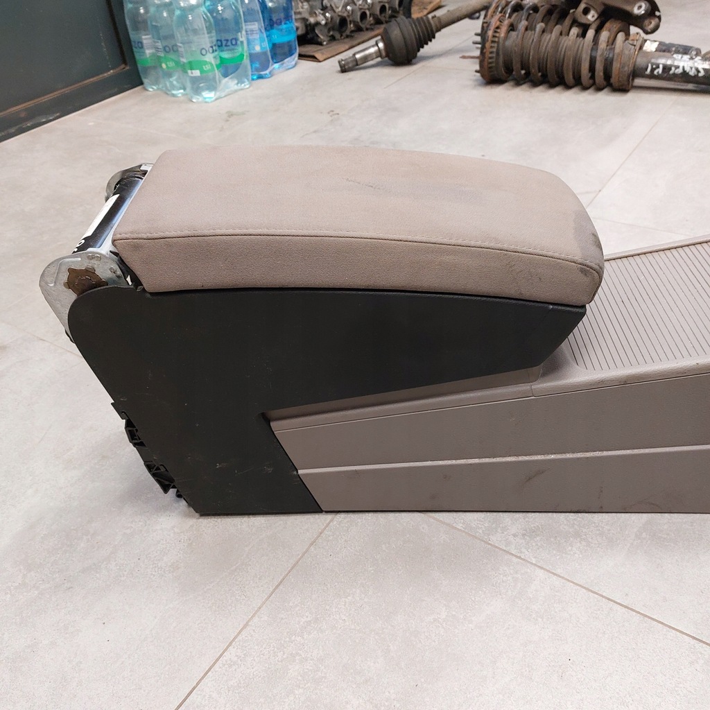 фото №13, Volkswagen passat b6 туннель средний подлокотник 3c0864207m