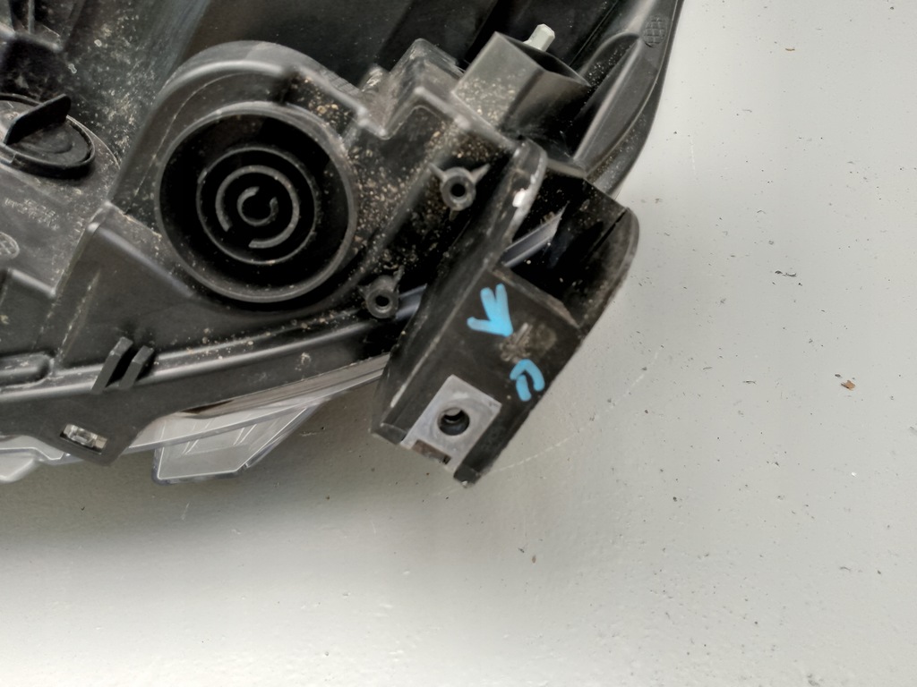 фото №9, Peugeot partner rifter 2019- лампа передняя правая правый перед 9816826880 ÷