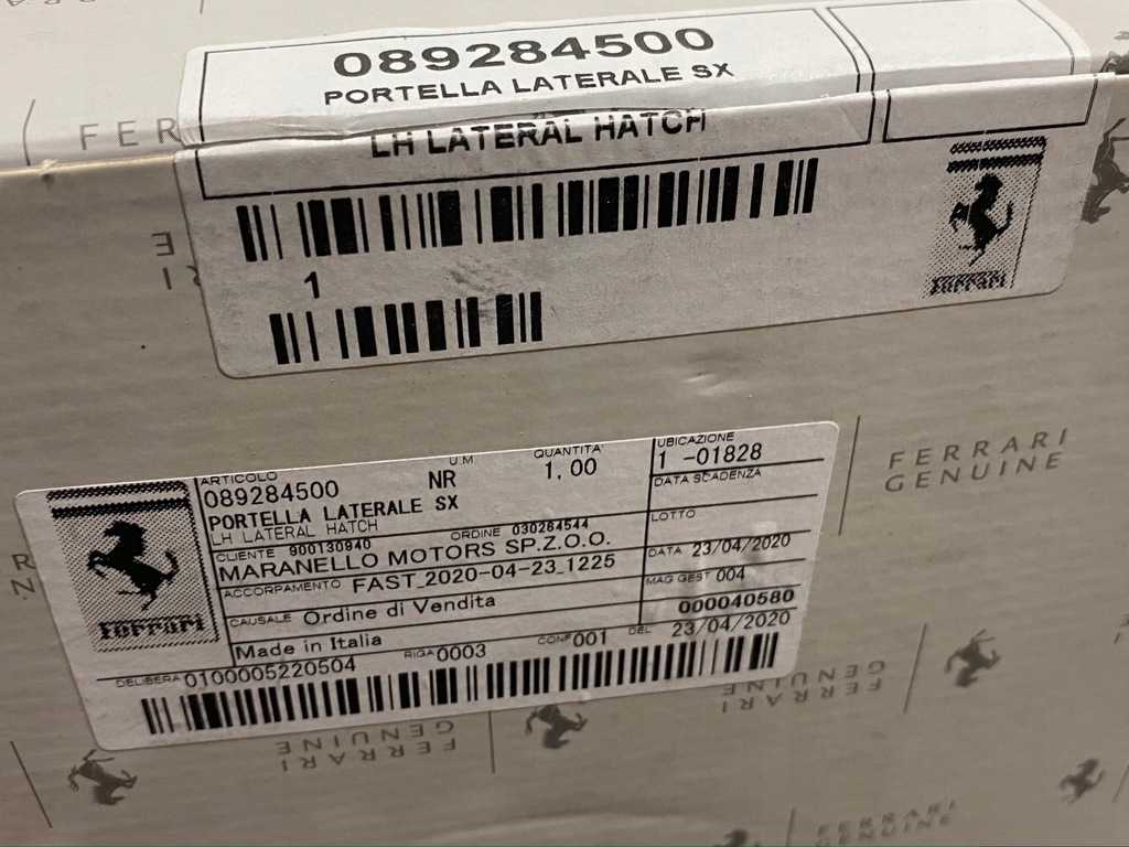 фото №6, Ferrari 488 pista spider накладка диффузор 89284500