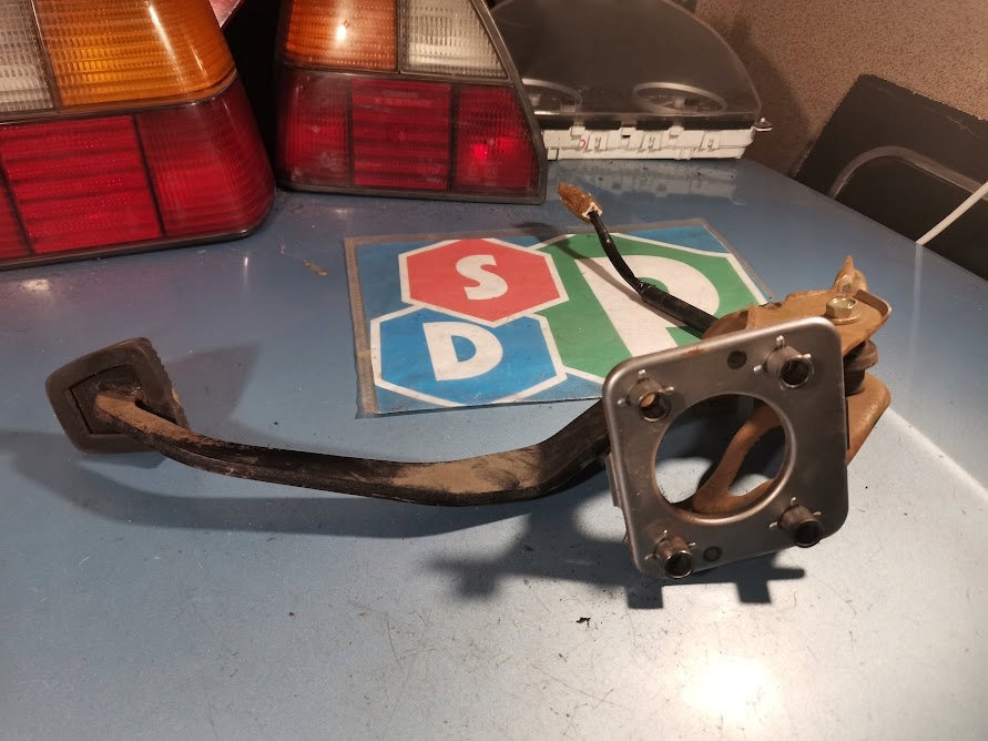 фото №4, Педаль тормоза тормоз датчик стоп toyota paseo