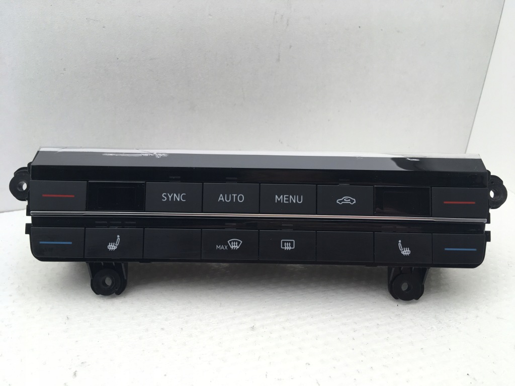 фото №1, Панель кондиционера volkswagen оригинальный номер 760907426a