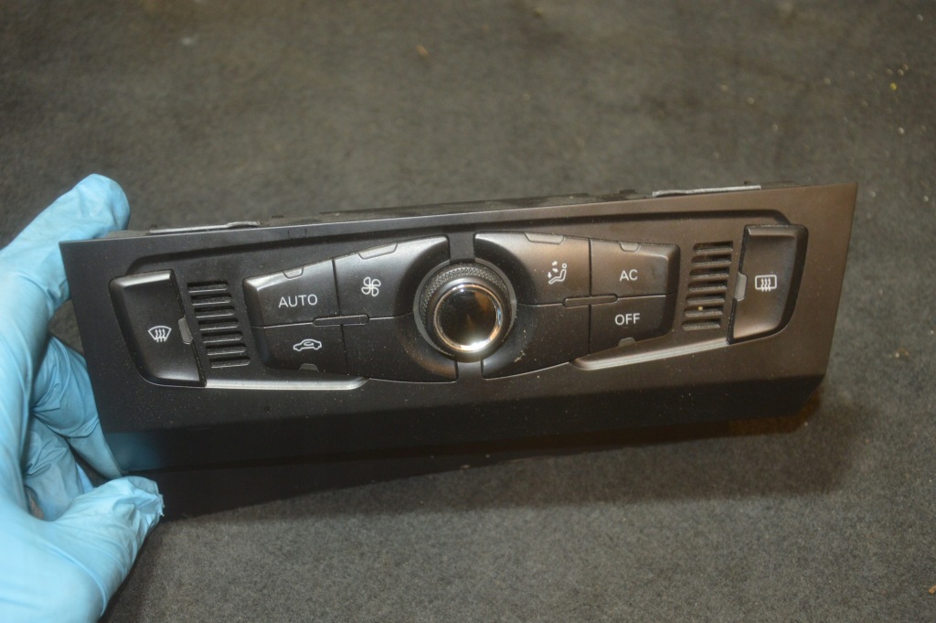 Купить Audi a4 b8 панель обдув 8t1820043t