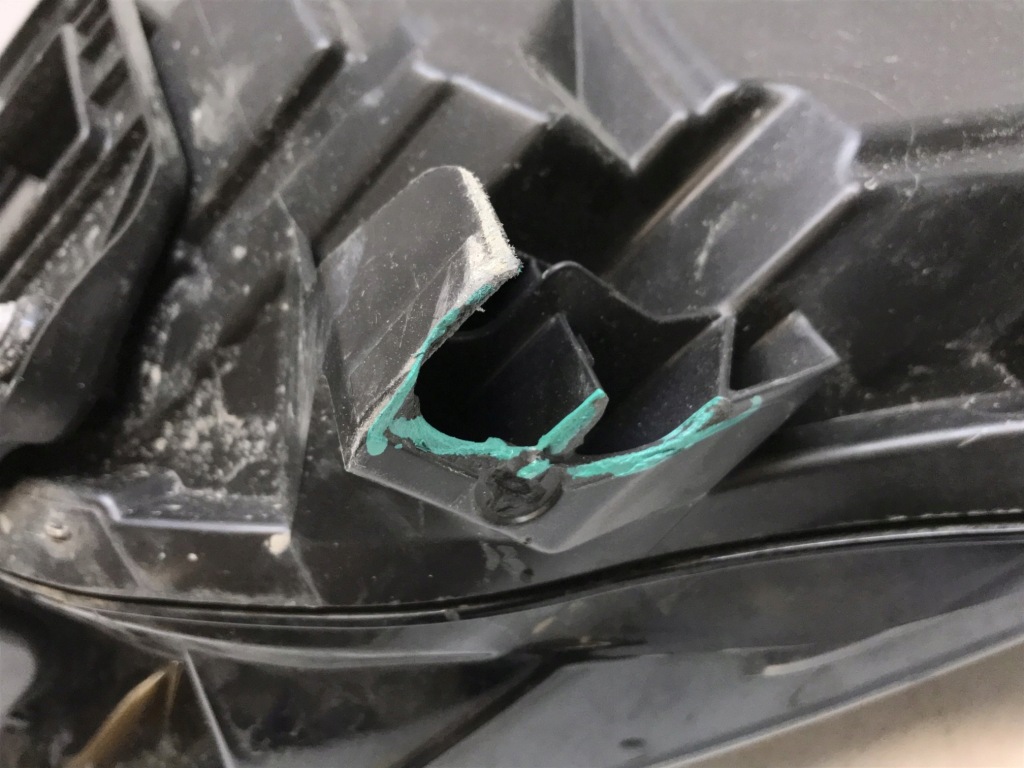 Tesla model 3 y рестайлінг  20- фара правий full led європа  1514953-00-d Недорого