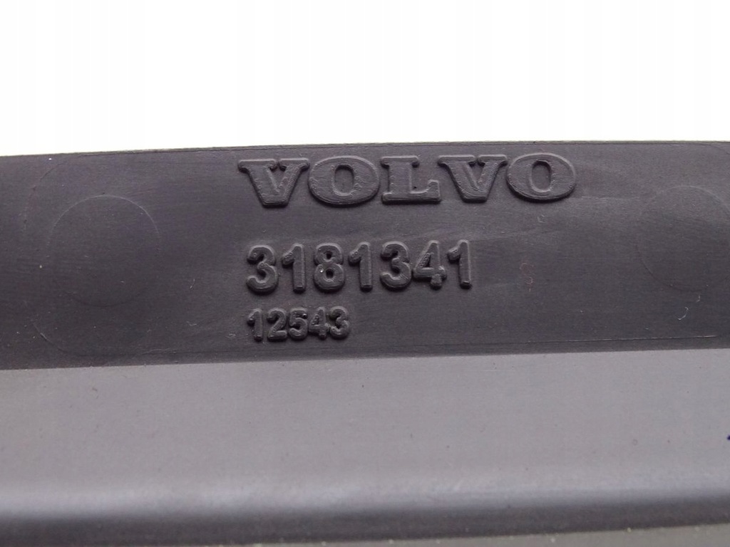 фото №3, Volvo fl6 00-06 рамка радіо тахографа