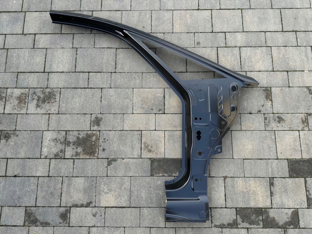 Купити Cupra born 10e обшивка блок двигуна правий передній перед