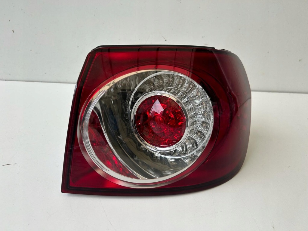 фото №1, Vw golf vi plus 5m0 лампа правый задняя 5m0945096 s