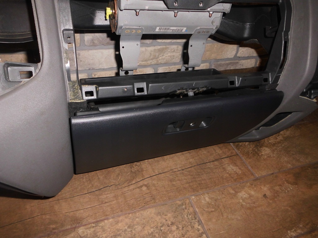 фото №5, Mitsubishi pajero консоль + подушка безопасности пассажира