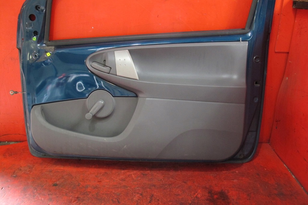 фото №10, Citroen c1 pm 1 i 3d toyota aygo peugeot 107 дверь правое lqr