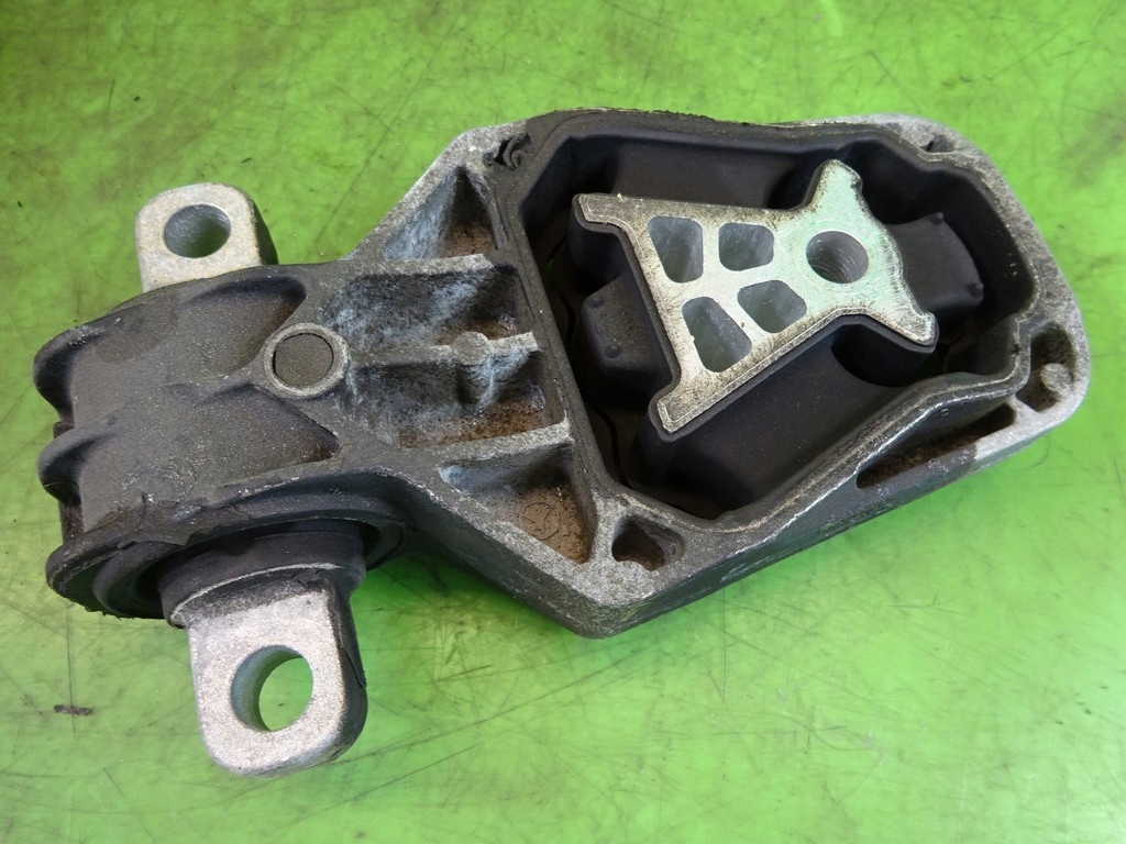 фото №1, Подушка двигателя infiniti q30 2.0 t 18r