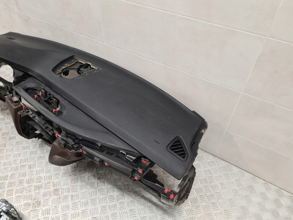 фото №6, Bmw x5 f15 x6 f16 оригинальная приборная панель консоль подушка безопасности ремни