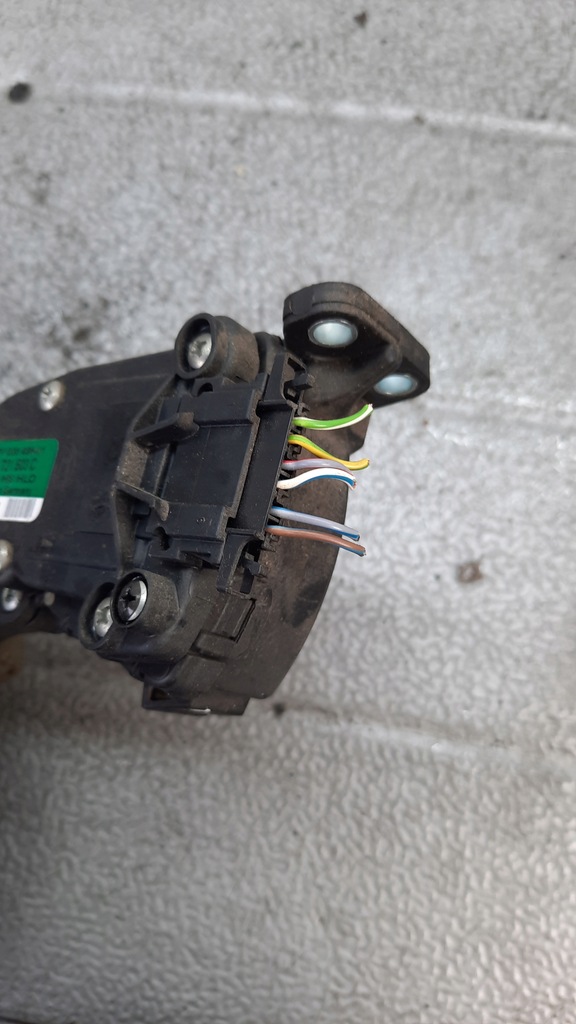 фото №6, Потенциометр газа skoda fabia 04r 1.4b 9q1721503c