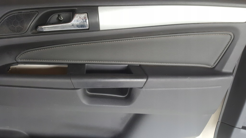 фото №6, Обивка дверь правая перед opel zafira b