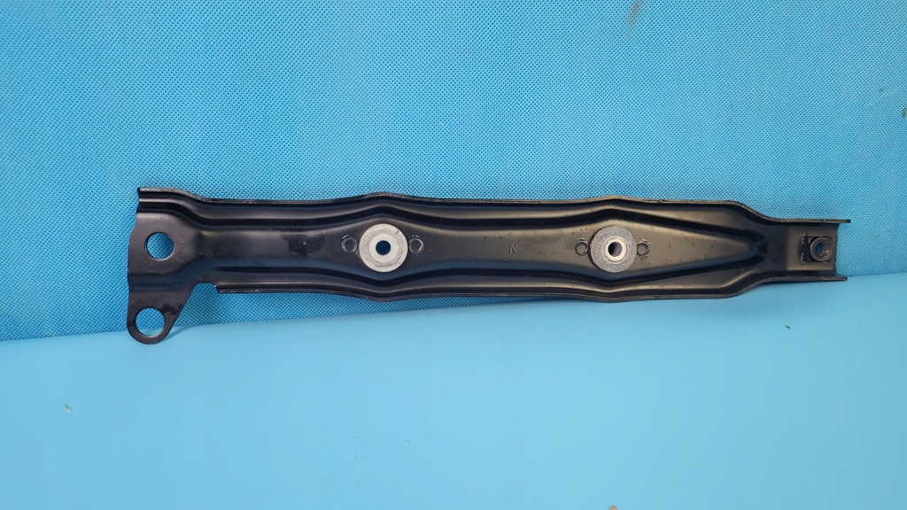 фото №5, Bmw f45 225xe 18r поперечина акумулятора права 8609911