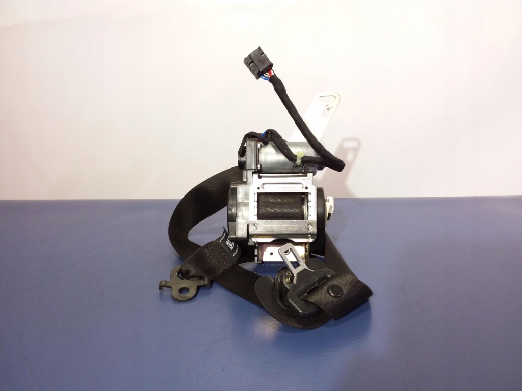 фото №1, Bmw 7 f02 pas безопасности левый перед 609315500