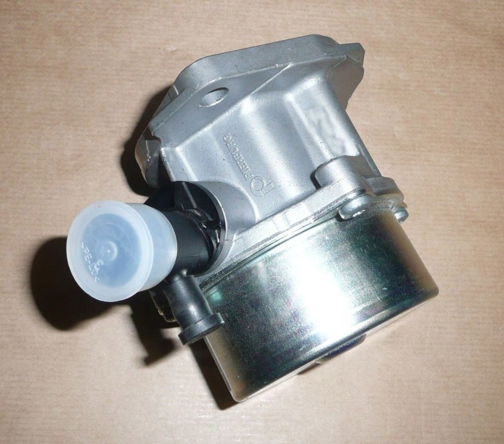 фото №2, Насос вакуум r megane ii