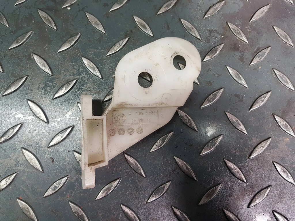 фото №6, Направляющая кронштейн бампера левый перед 8 195 295 bmw 3 e46 coupe cabrio sedan