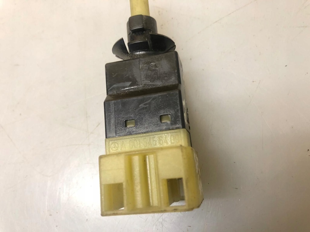 фото №7, Mercedes-benz e w210 2002 датчик педали тормоза / стоп-сигнал a0015456409