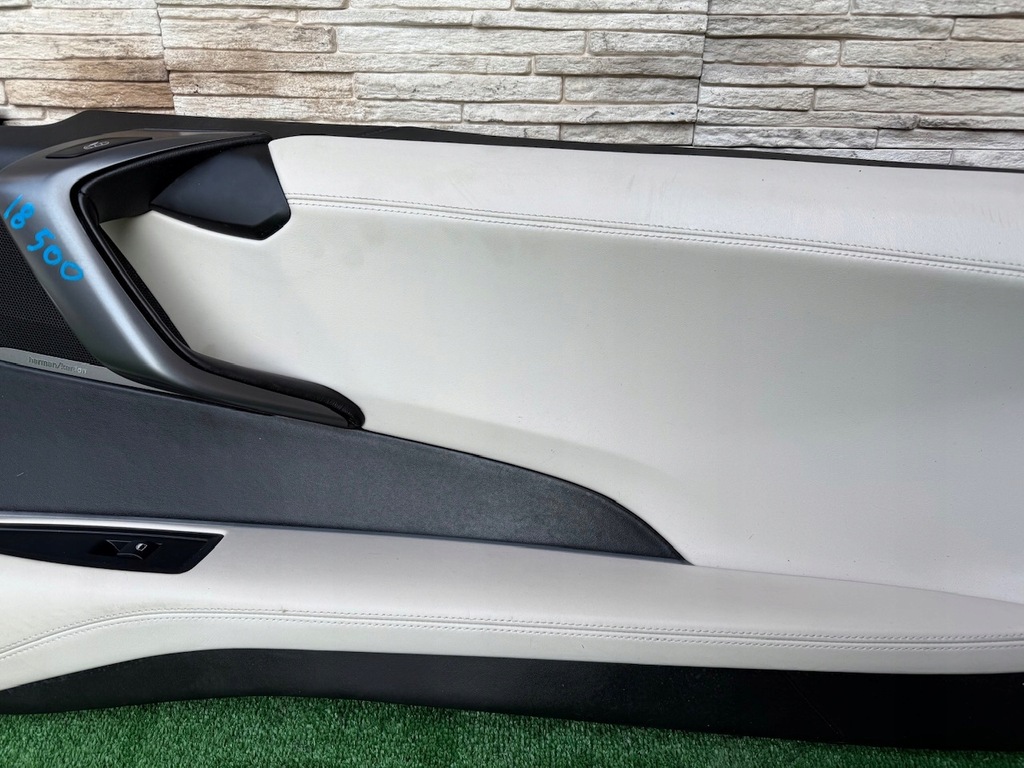 фото №5, Обивка дверь bmw i8