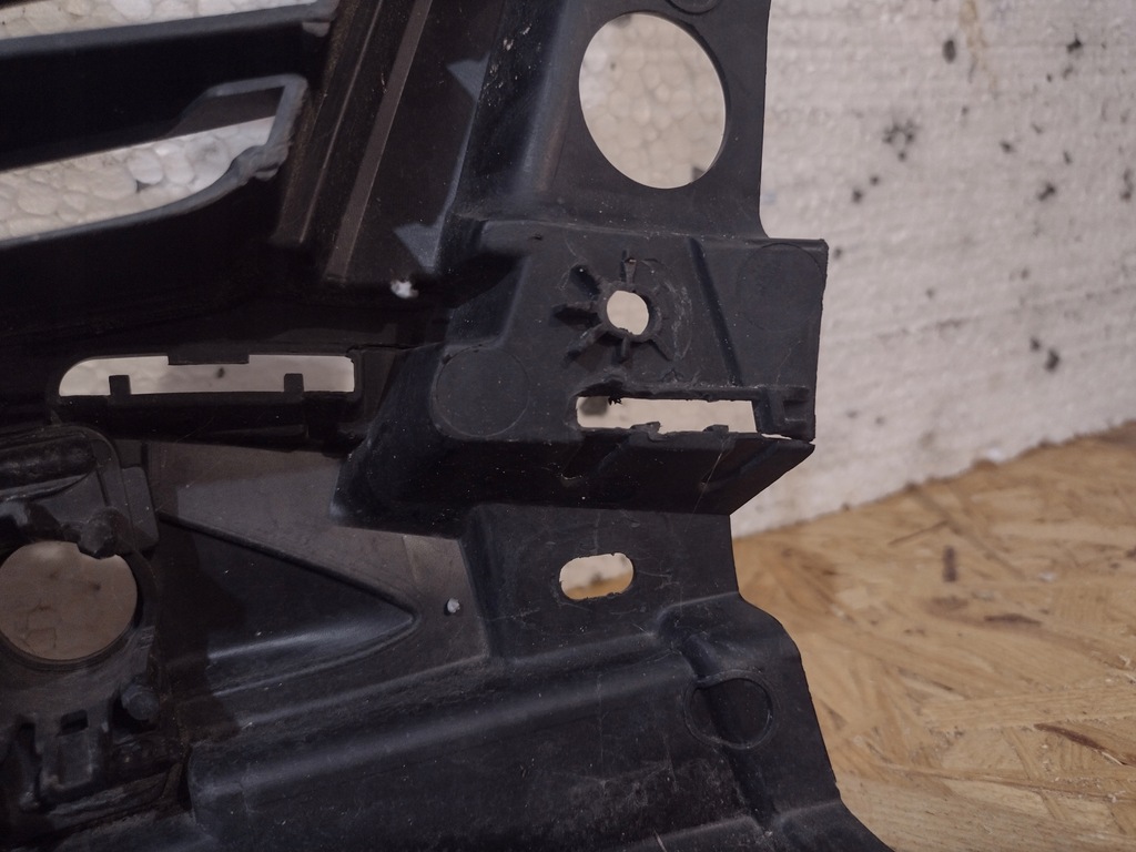 фото №7, Решітка бампера середня peugeot 3008 ii 2016-