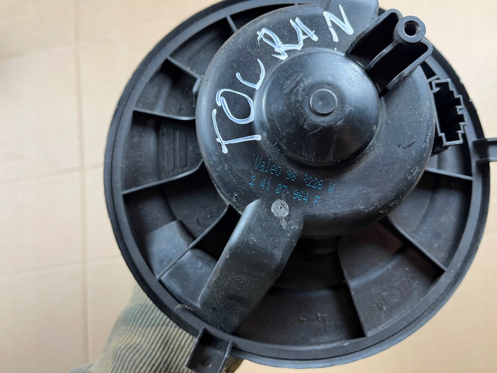 фото №5, Vw touran i воздуходувка обдув вентилятор valeo 24107964f