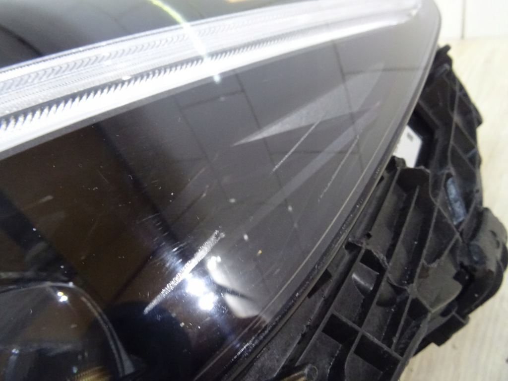 Фара правий перед правий volvo xc40 2 рестайлінг  22- full led pixel 32392325 llu Зі Шроту