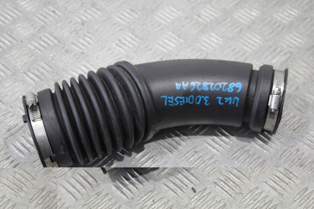 фото №1, Труба шланг воздуха jeep grand cherokee wk2 fl