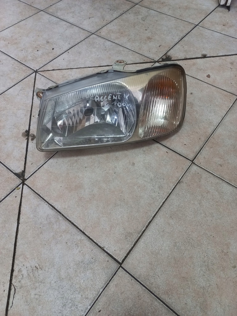 фото №1, Hyundai accent 00-03 лампа левая передняя