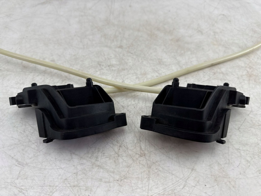 фото №6, Mercedes-benz e w211 2007 моторчик шторки безпеки скло задній