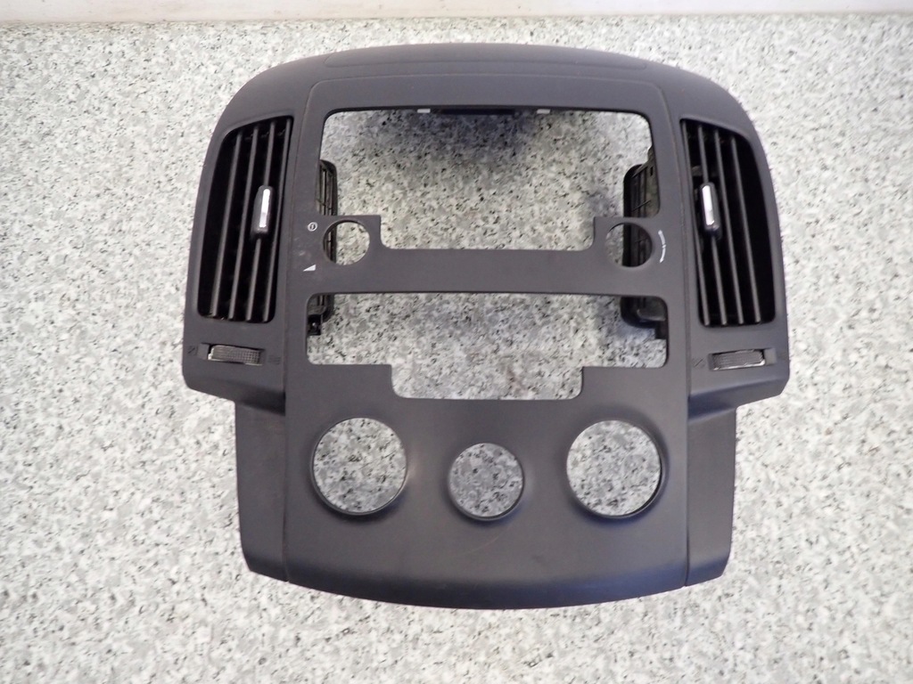 фото №4, Hyundai i30 09- рамка радіо решітка